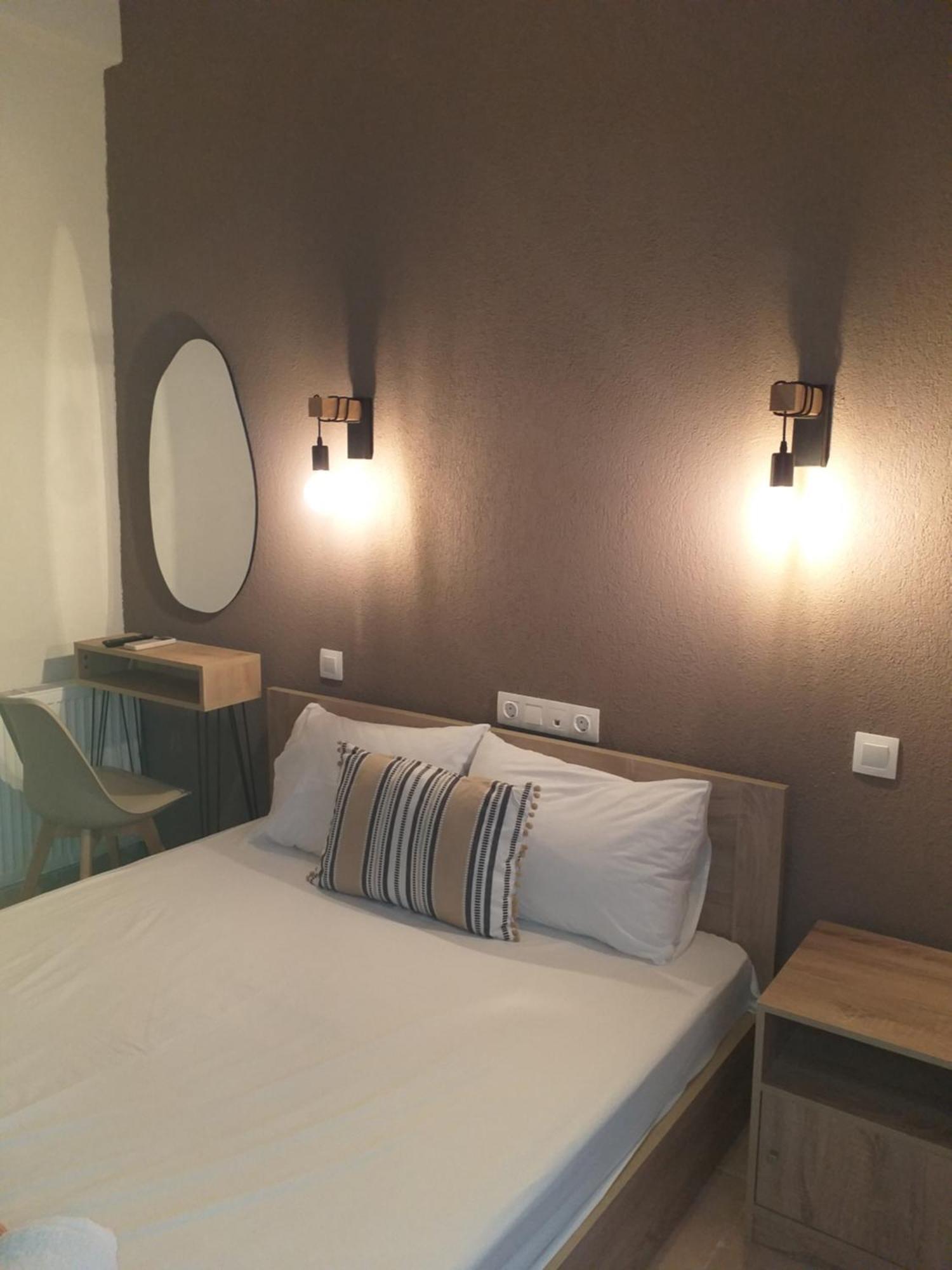 Hotel Isidora Loutros Quarto foto